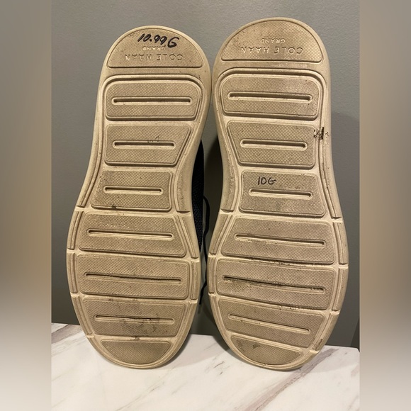 Cole Haan Men's Grand Crosscourt Modern Perf Sneaker Navy Size 9M Flowerfoam - Picture 7 of 8